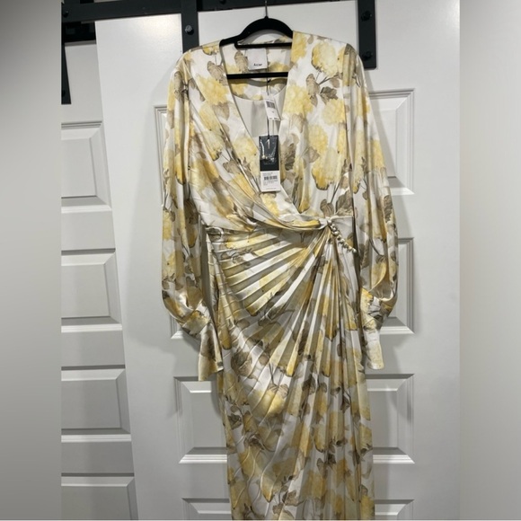 Acler Cresta Dress in Hydrangea Size 2 - Picture 3 of 4